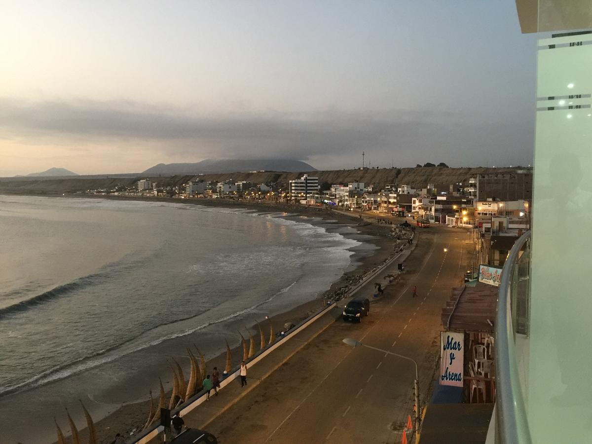 Hotel El Sombrero Huanchaco Buitenkant foto