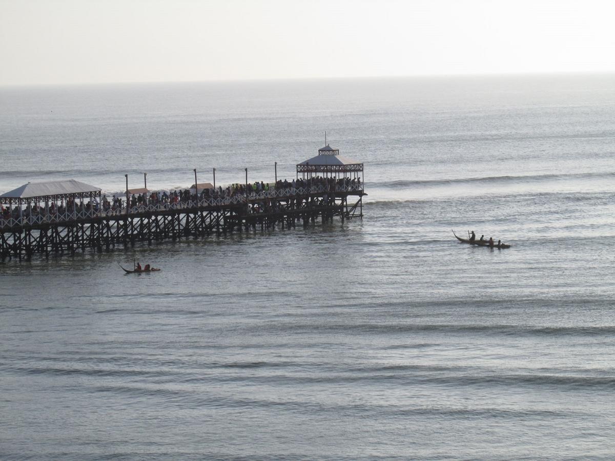 Hotel El Sombrero Huanchaco Buitenkant foto